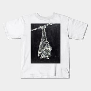 HANGING BAT Kids T-Shirt